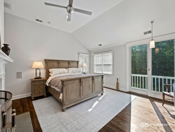 Hamptons Home 1020441