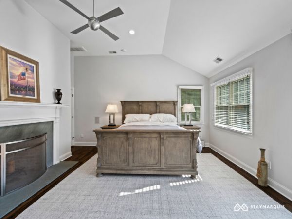 Hamptons Home 1020441