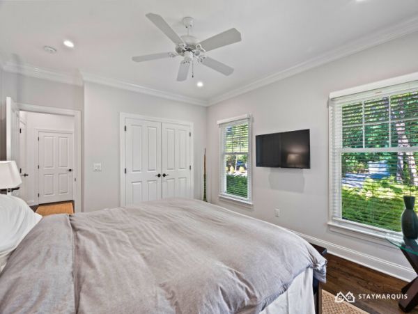 Hamptons Home 1020441