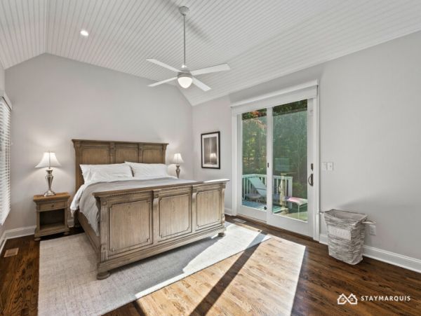 Hamptons Home 1020441