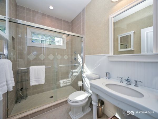 Hamptons Home 1020441