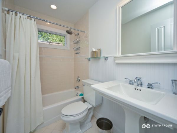 Hamptons Home 1020441