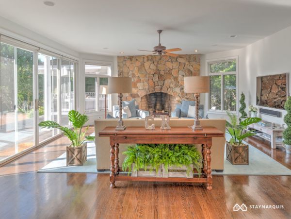 Hamptons Home 1020442