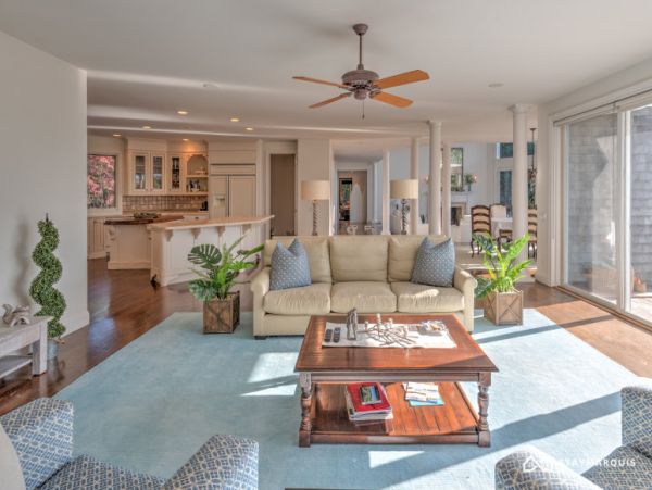 Hamptons Home 1020442