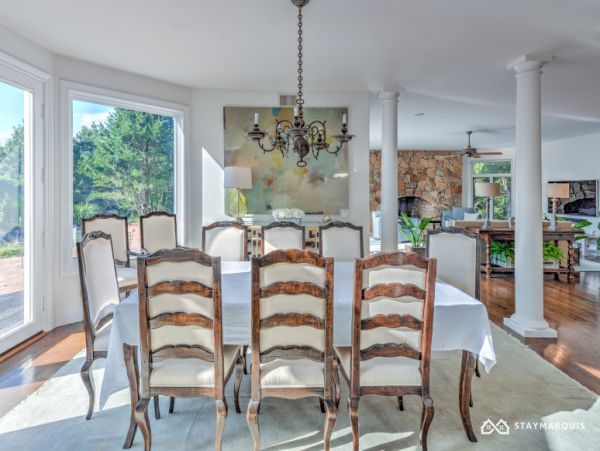 Hamptons Home 1020442