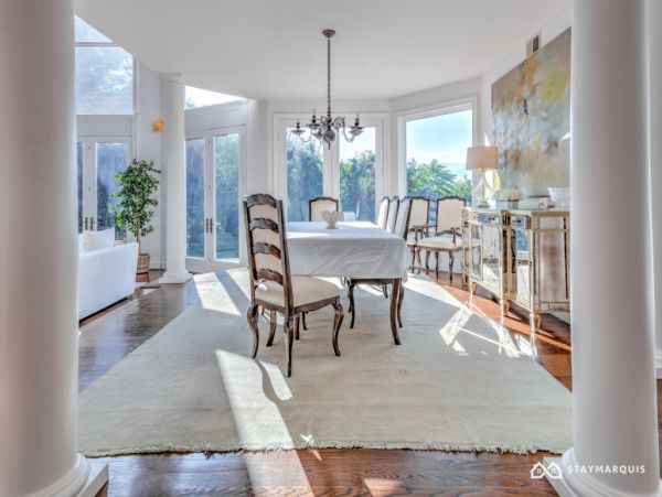 Hamptons Home 1020442