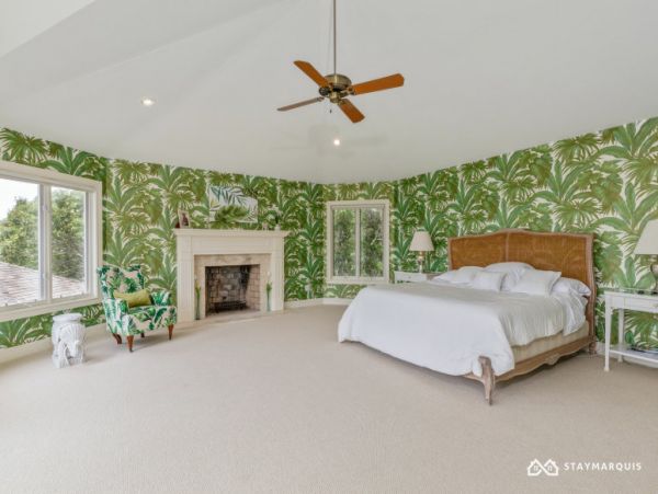 Hamptons Home 1020442