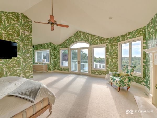 Hamptons Home 1020442