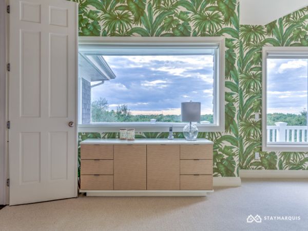 Hamptons Home 1020442