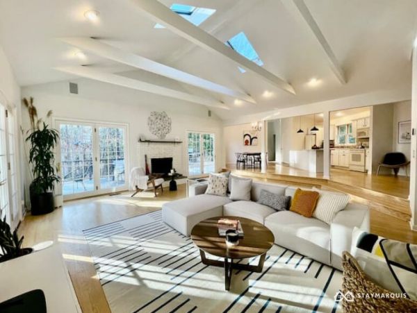 Hamptons Home 1020443
