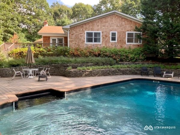 Hamptons Home 1020443