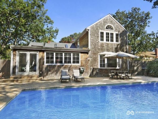 Hamptons Home 1020446