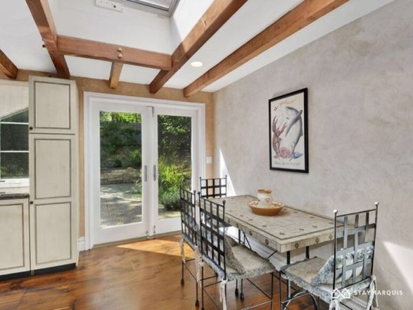 Hamptons Home 1020446