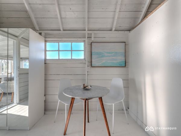 Hamptons Home 1020447
