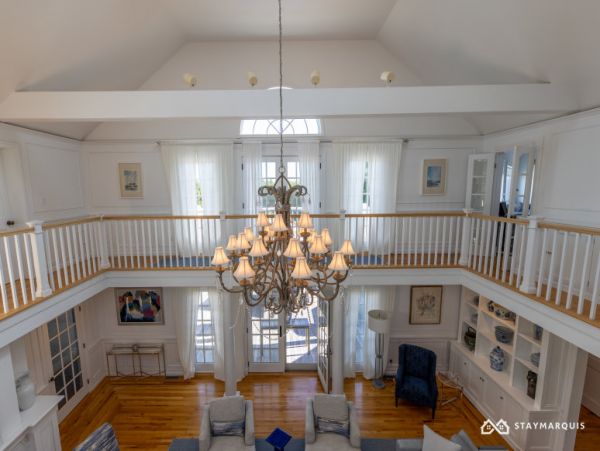 Hamptons Home 1020449