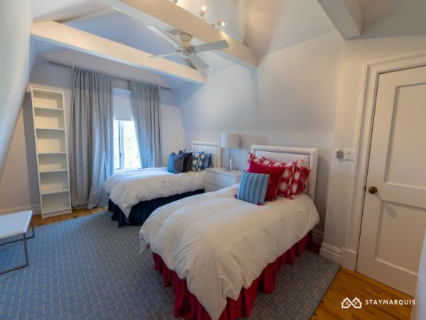 Hamptons Home 1020449