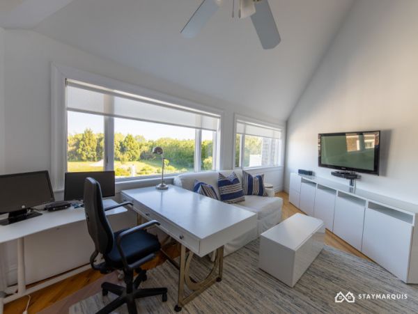 Hamptons Home 1020449