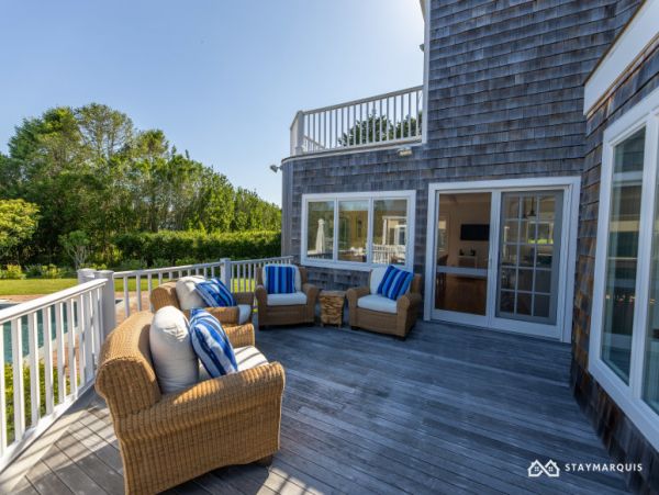 Hamptons Home 1020449