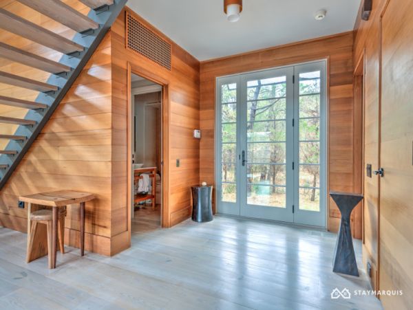 Hamptons Home 1020450