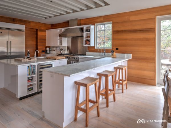 Hamptons Home 1020450
