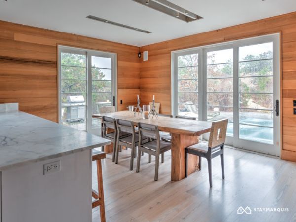 Hamptons Home 1020450