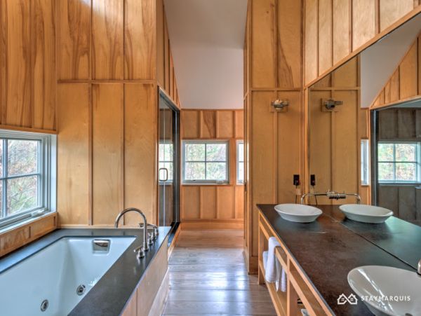 Hamptons Home 1020450