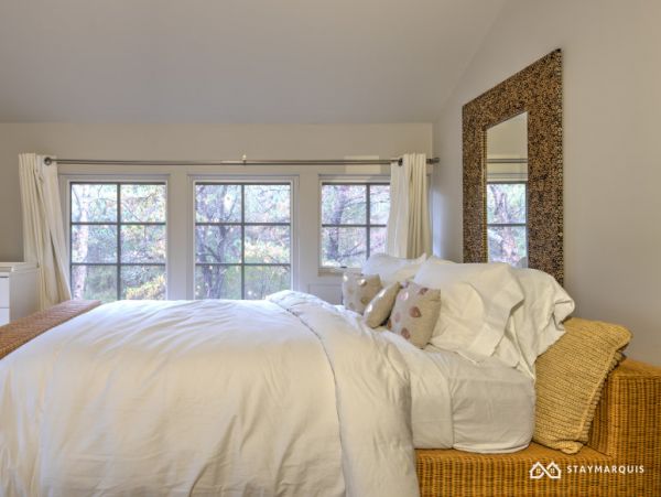 Hamptons Home 1020450