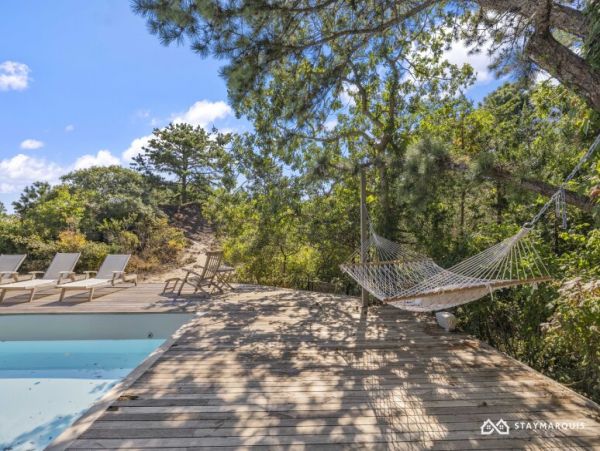 Hamptons Home 1020450