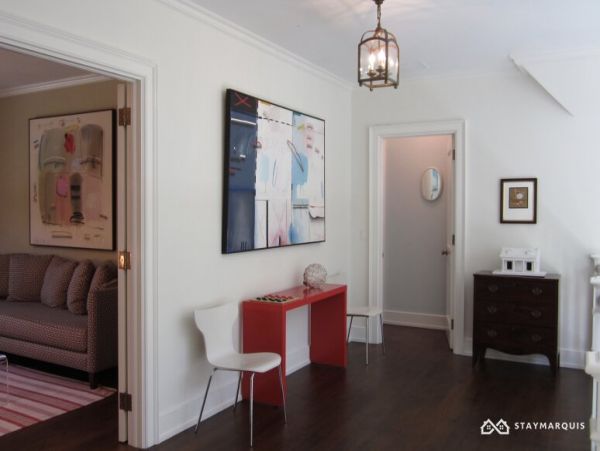Hamptons Home 1020452