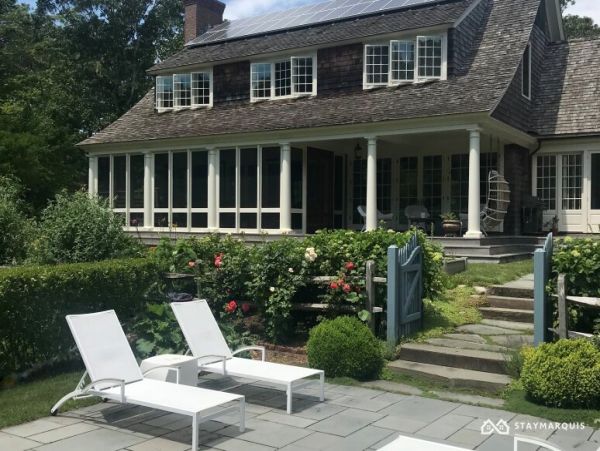 Hamptons Home 1020452