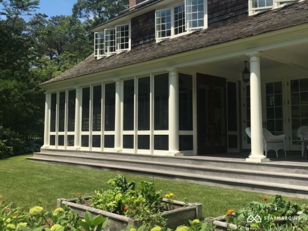 Hamptons Home 1020452