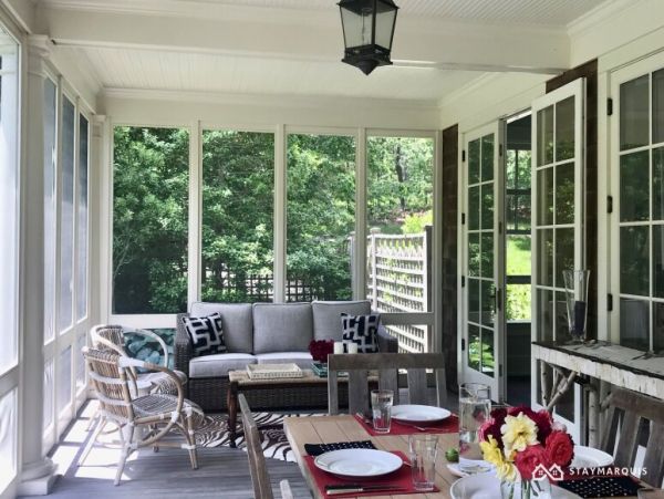 Hamptons Home 1020452