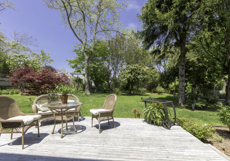 Hamptons Home 1020455