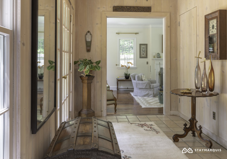 Hamptons Home 1020455