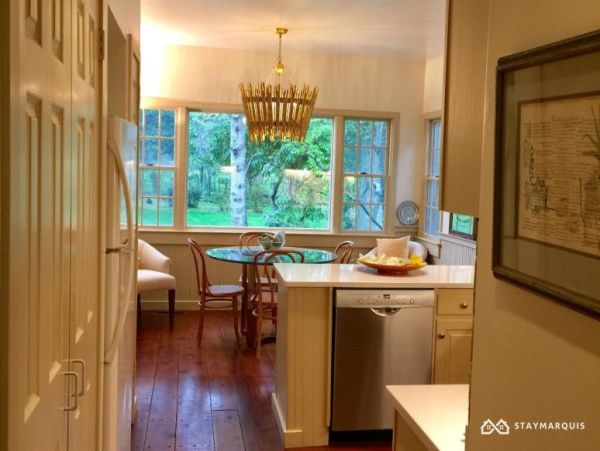 Hamptons Home 1020455