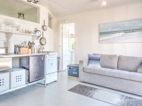 Hamptons Home 1020456
