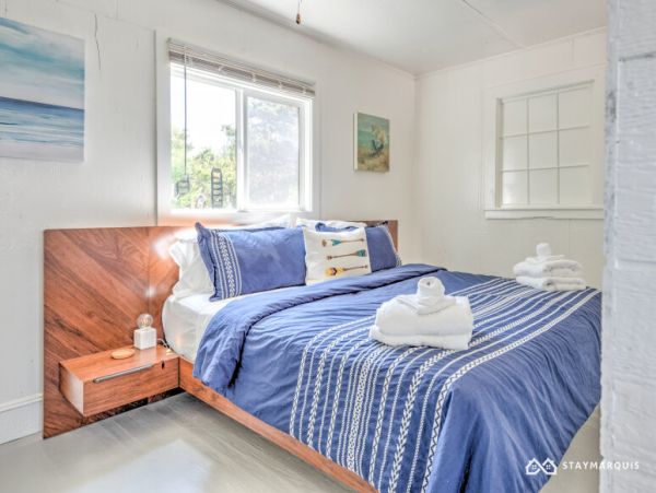 Hamptons Home 1020456