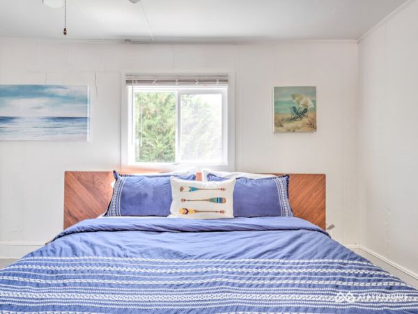 Hamptons Home 1020456