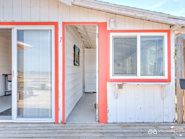 Hamptons Home 1020456