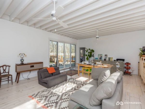 Hamptons Home 1020458