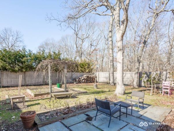 Hamptons Home 1020458