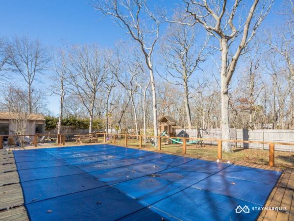 Hamptons Home 1020458
