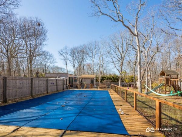 Hamptons Home 1020458