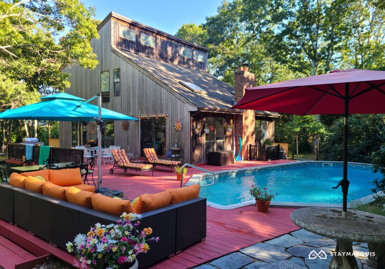 Hamptons Home 1020459