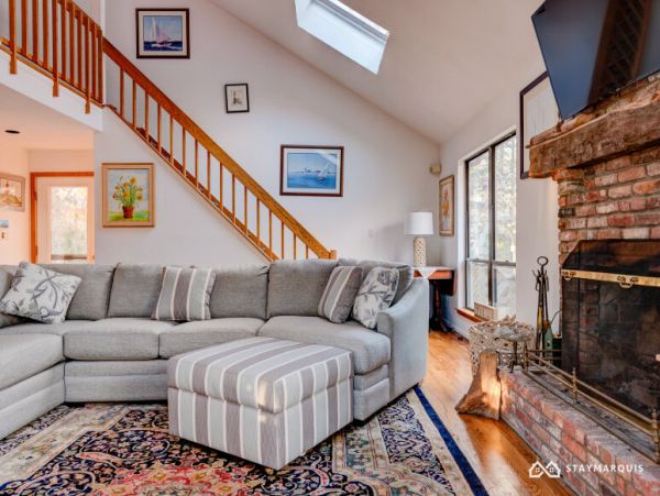 Hamptons Home 1020459