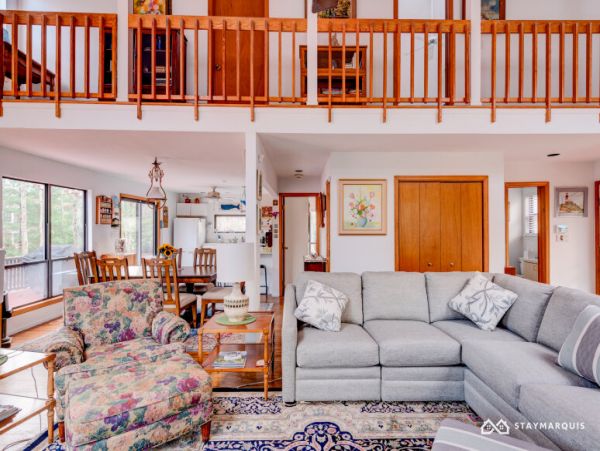 Hamptons Home 1020459
