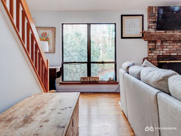 Hamptons Home 1020459