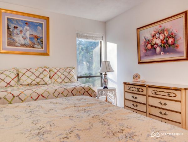 Hamptons Home 1020459