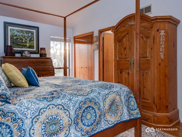 Hamptons Home 1020459
