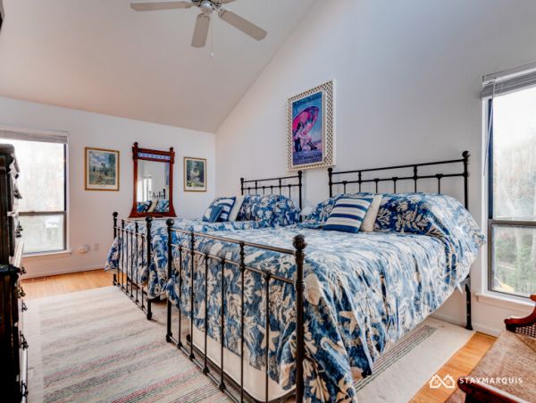 Hamptons Home 1020459